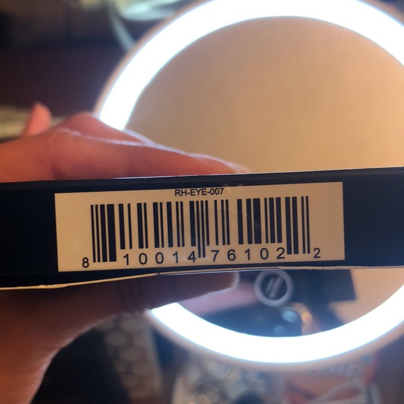 Realher | “DREAMS SO BIG" EYESHADOW PALETTE - Picture 4 of 6